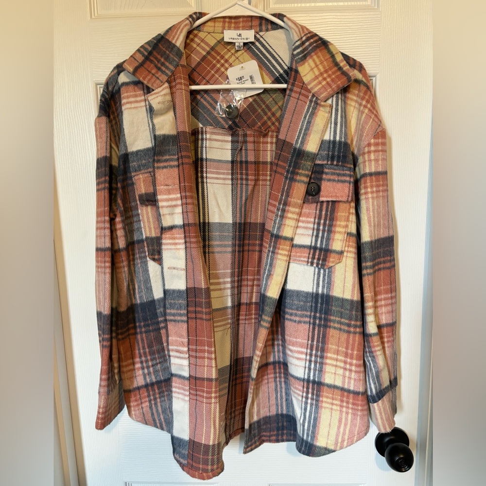 New Urban Daizy small shacket